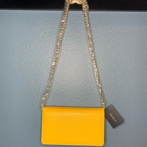 Brand new and never used Forever 21 purse.